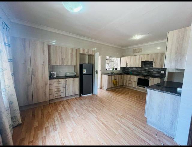 4 BEDROOM HOUSE FOR SALE IN BIRCHLEIGH